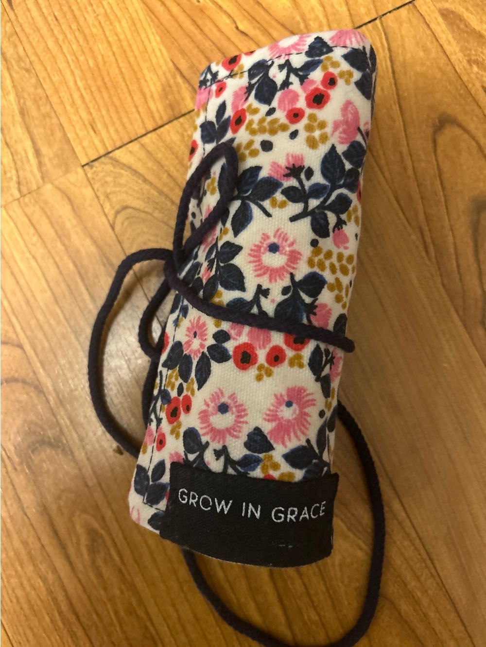 Gymboree Cream Floral Roll-Up Cosmetic Pouch with Navy Tie